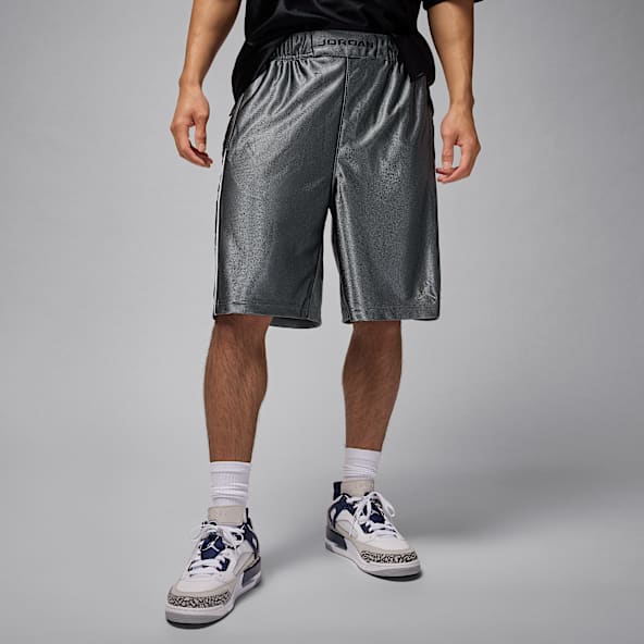 NIKE スウェットショートパンツ グレー Mサイズ NewJeansプリント NIKE スウェットショートパンツ グレー Mサイズ NewJeans